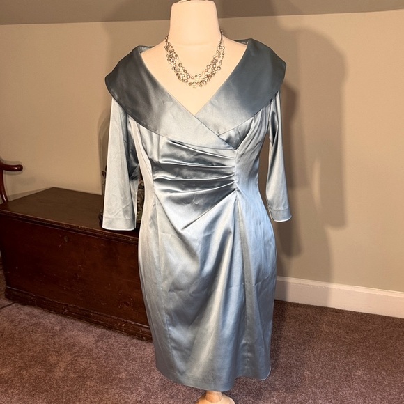Elegant Kay Unger Steel Blue Satin Long Sleeve Dress Size 16W - Picture 9 of 11